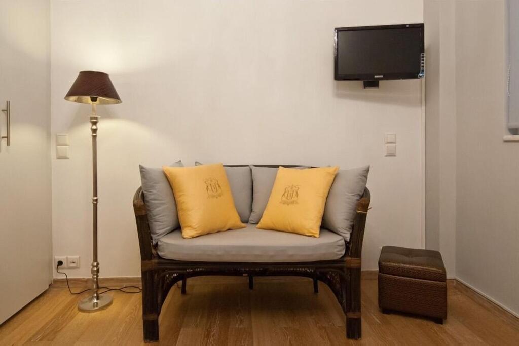 Acropolis Luxury Apartment With Balcony Афіни Екстер'єр фото